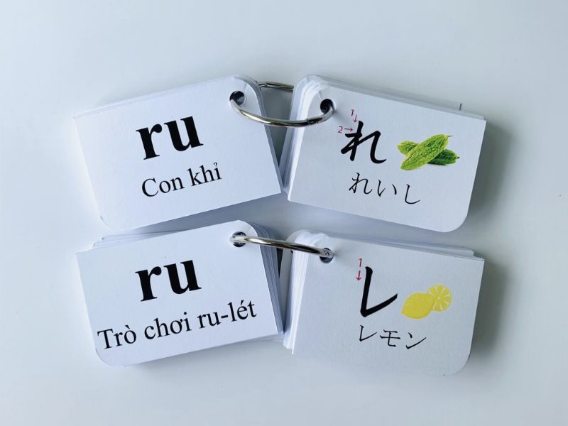 Học bảng chữ cái Katakana bằng flash card