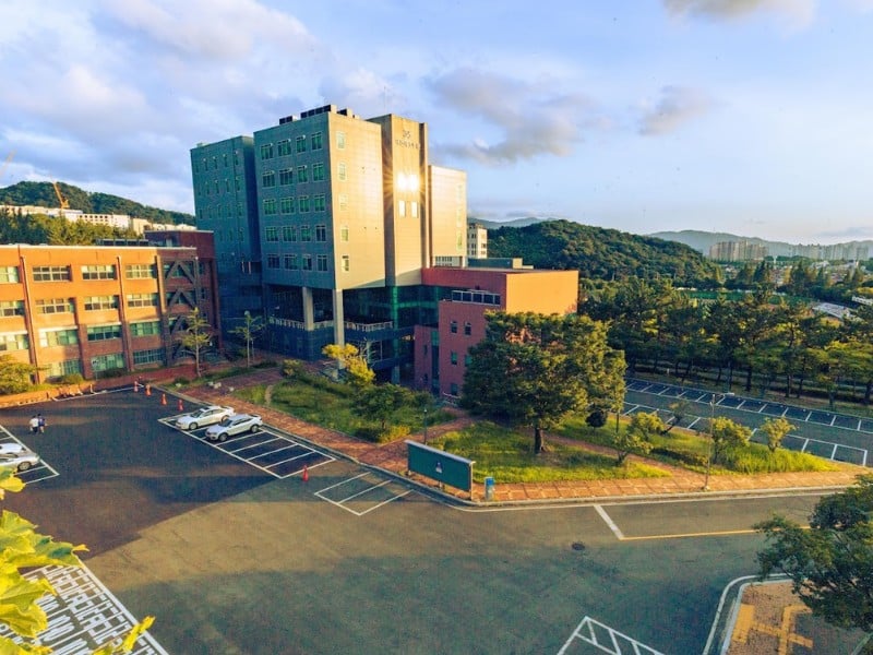 Hệ sau đại học Changwon University