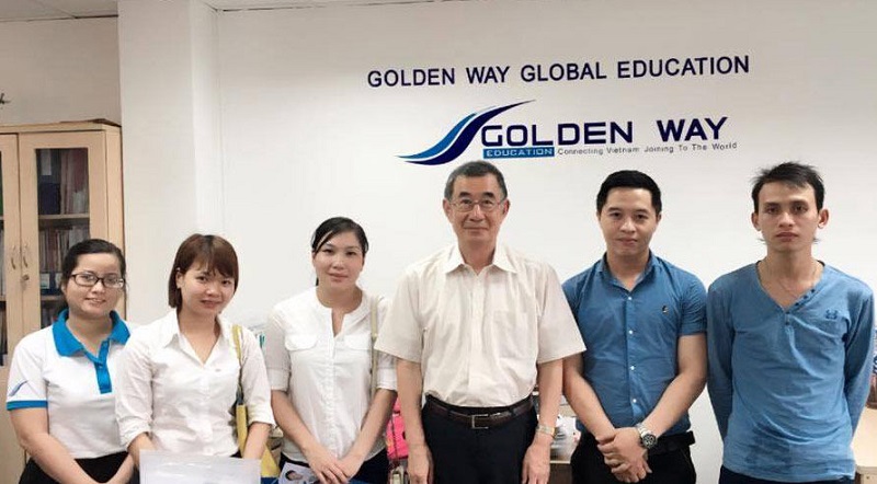 trung tâm Golden way education