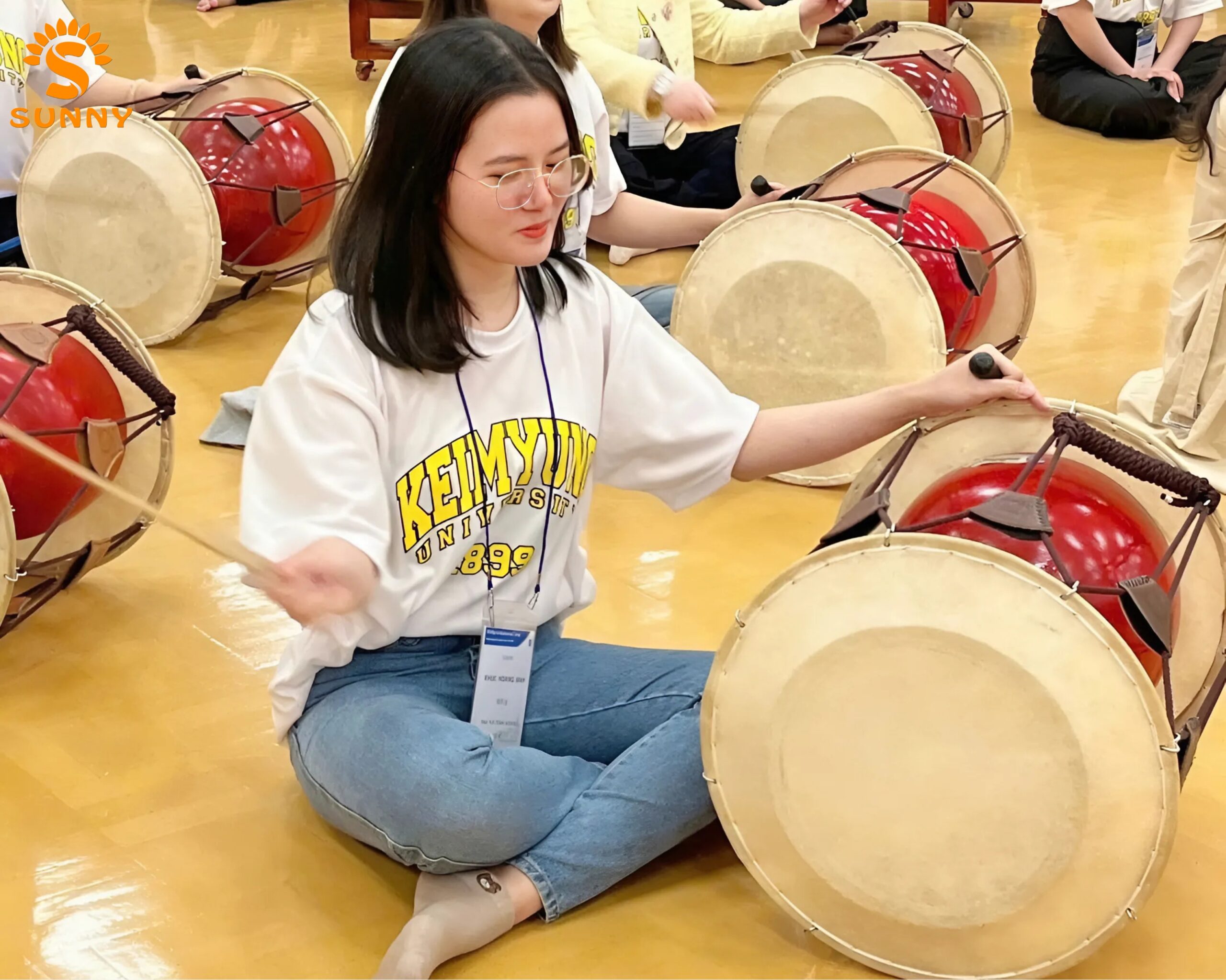 SUNNY trải nghiệm bộ môn nhạc cụ gõ truyền thống Samulnori