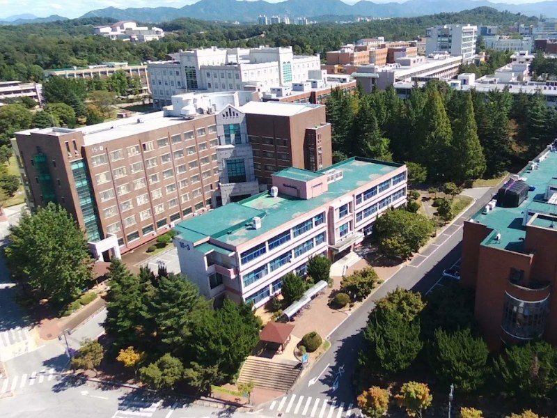 Đại học Quốc gia Chonbuk nhìn từ trên cao